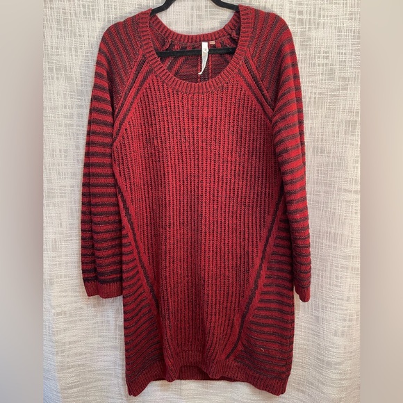 Ribbed tunic sweater, crimson red sweater - Picture 2 of 5
